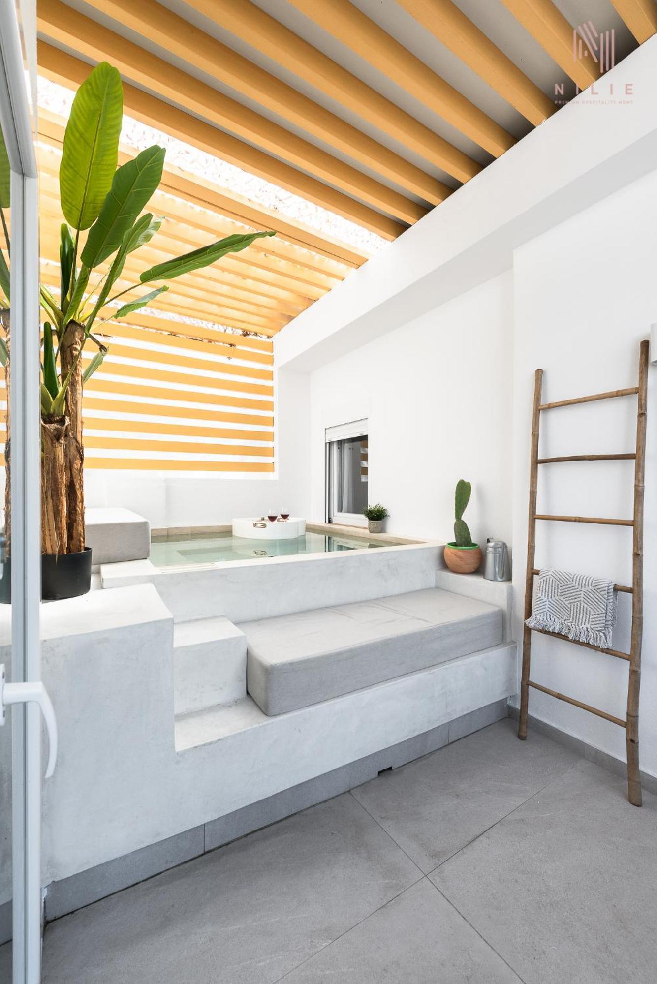 Apartament Skyhigh, Nilie Hospitality Mgmt Saloniki Zewnętrze zdjęcie